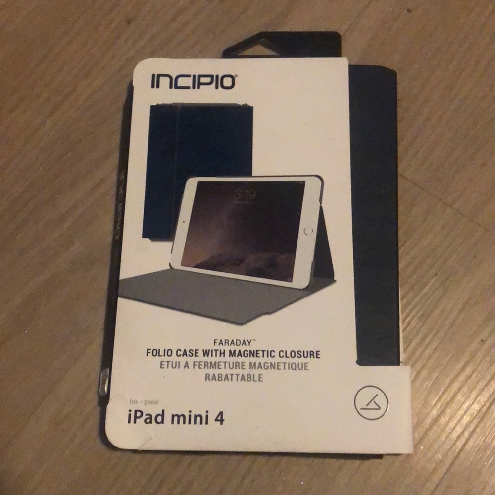 Folio case with magnetic closure iPad mini 4